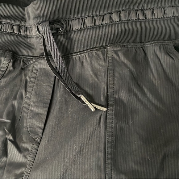 Lululemon Dance Studio Crop Black 6 - Picture 4 of 5